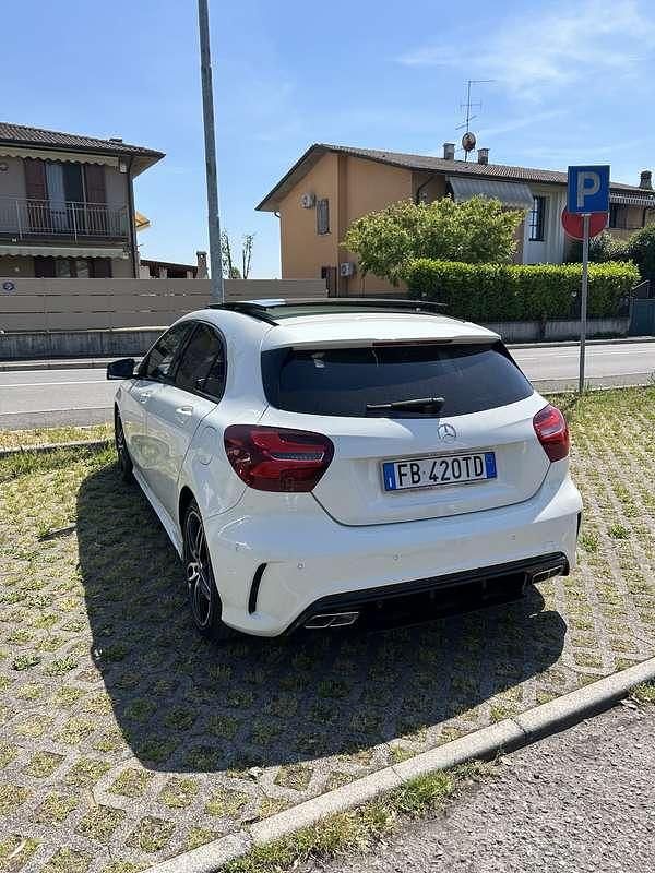 Usata Mercedes A160 90 CV (66 kW) 2015 Berlina