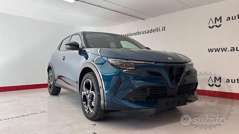 Nuova Alfa Romeo GT Junior 145 CV (106 kW) 2025 Blu SUV