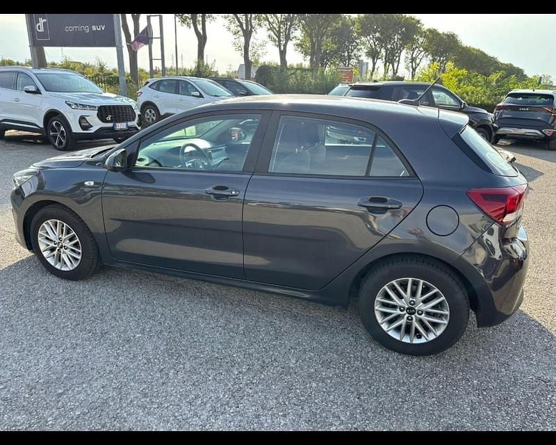 Usata Kia Rio 84 CV (61 kW) 2020 Nero Utilitaria