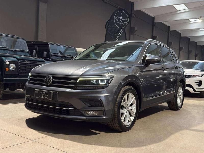 Grigio metallizzato Usata 2018 VW Tiguan Advance SUV | 15.900 € (Buon prezzo) - Immagine 1/4