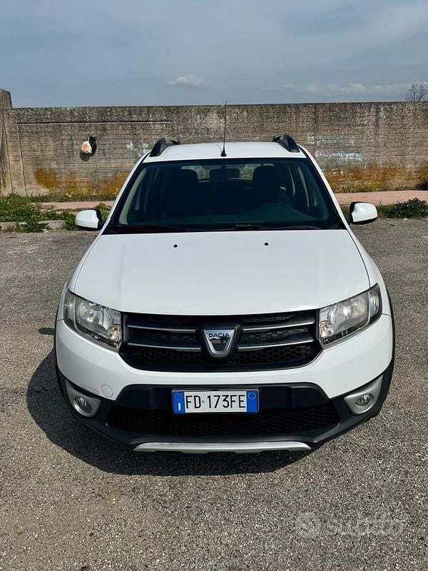 Usata Dacia Sandero Stepway 2016 Bianco Berlina