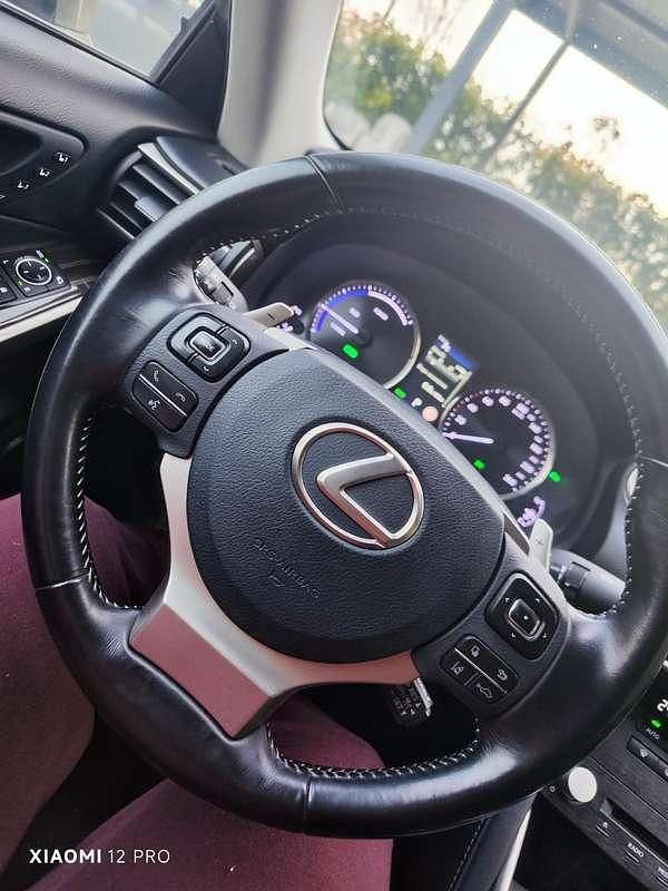 Usata 2017 Lexus IS300h Luxury Line Tre volumi | 21.500 € - Immagine 1/4