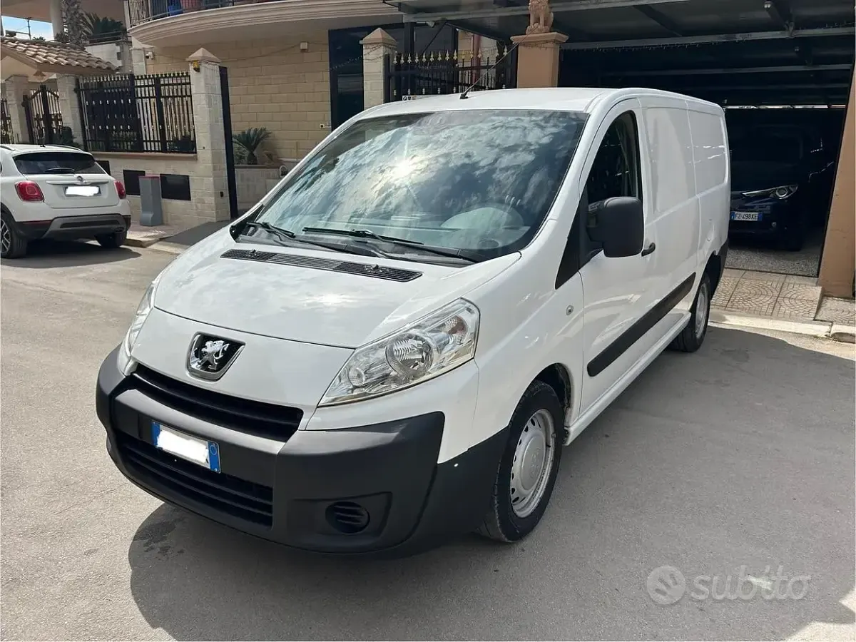 Usata Peugeot Expert 128 CV (94 kW) 2012 Bianco Furgone