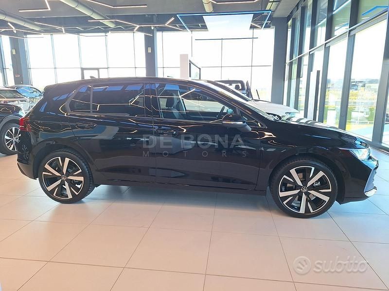 Usata VW Golf VIII Life 204 CV (150 kW) 2025 Nero Berlina