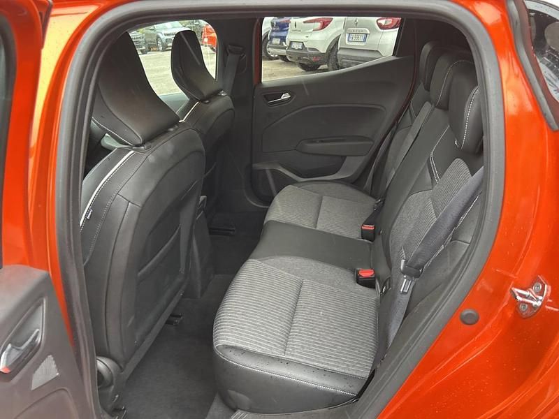 Usata Renault Clio V Techno 90 CV (66 kW) 2022 Blu