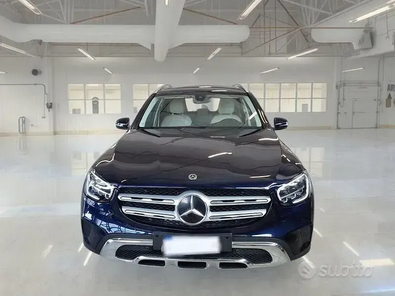 Usata Mercedes GLC220 Business 194 CV (142 kW) 2022 Bluazzurro SUV