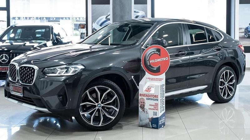 Usata BMW X4 Sport Line 190 CV (139 kW) 2022 Grigio SUV