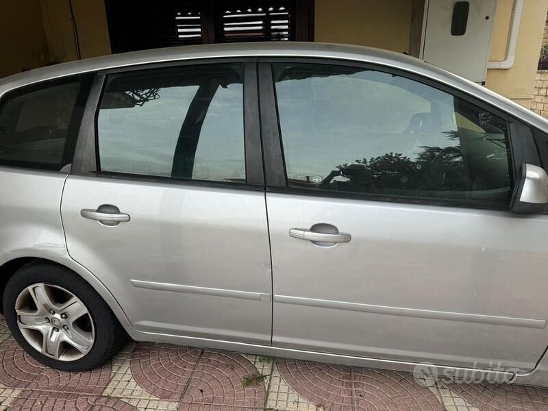 Usata 2010 Ford C-MAX Monovolume | 3500 € (Molto cara) - Immagine 1/4