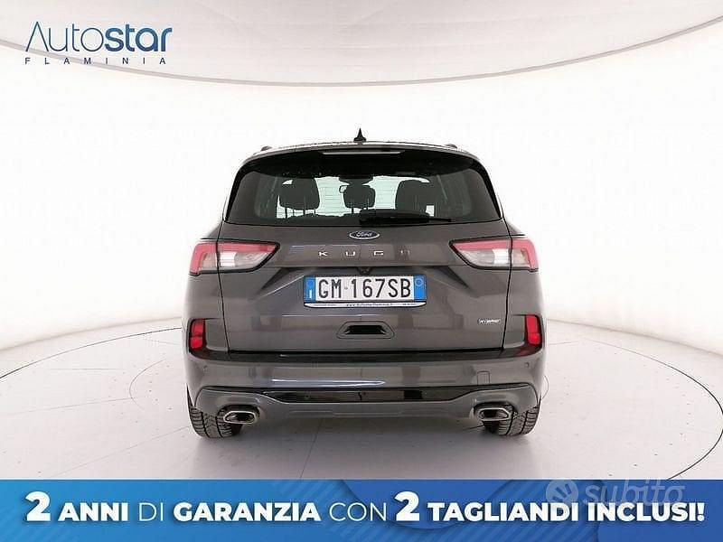 Usata Ford Kuga ST-Line 190 CV (139 kW) 2023 Grigio SUV