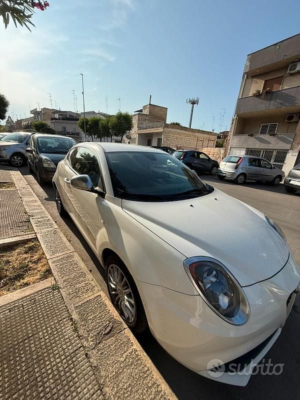 Usata Alfa Romeo MiTo 129 CV (94 kW) 2016 Bianco Utilitaria