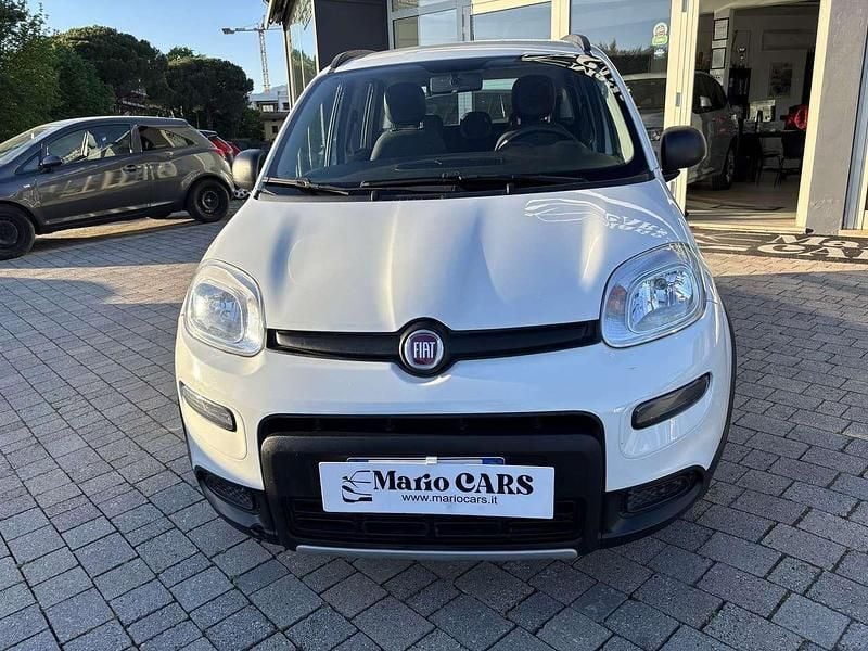 Usata Fiat Panda 4x4 S 86 CV (63 kW) 2019 Bianco Utilitaria