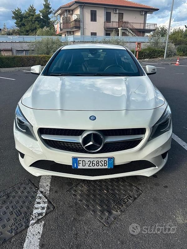 Usata Mercedes CLA200 136 CV (100 kW) 2016 Bianco Berlina