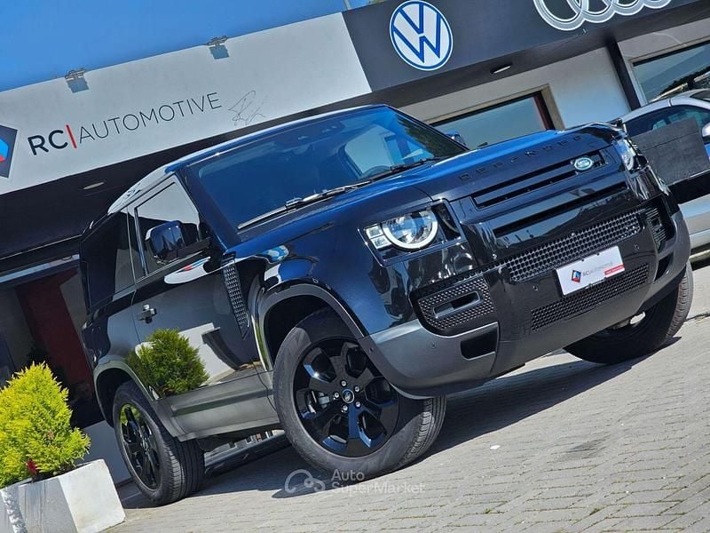 Usata Land Rover Defender SE Dynamic 200 CV (147 kW) 2021 Nero SUV