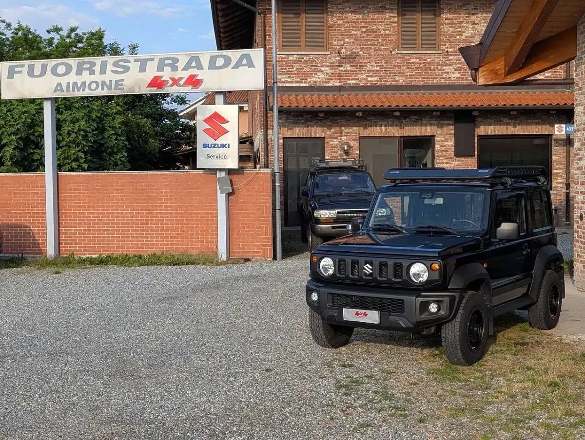 Usata Suzuki Jimny 102 CV (75 kW) 2023 Nero SUV