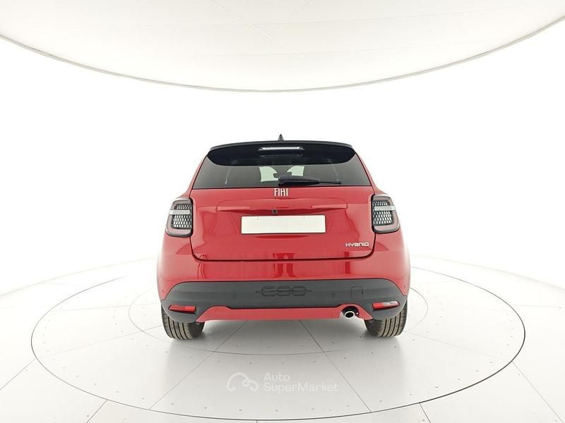 Usata Fiat 600 La Prima 110 CV (80 kW) 2025 Rosso SUV