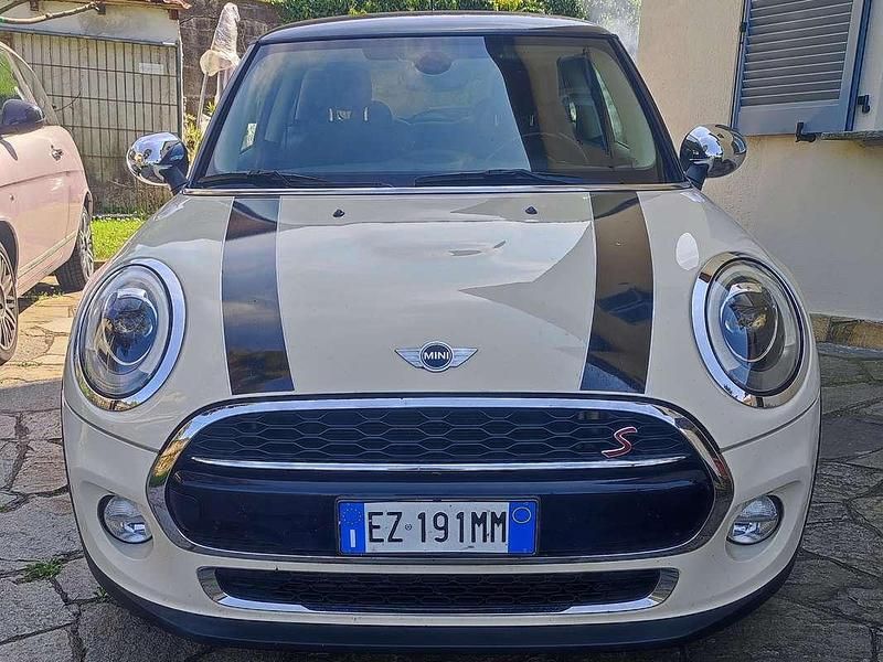 Begagnad Mini Cooper 136 HK (100 kW) 2015 Vit Halvkombi