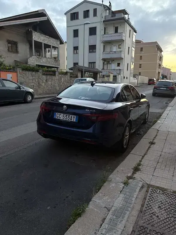 Gebraucht Alfa Romeo Giulia Business 160 PS (117 kW) 2020 Blau Limousine