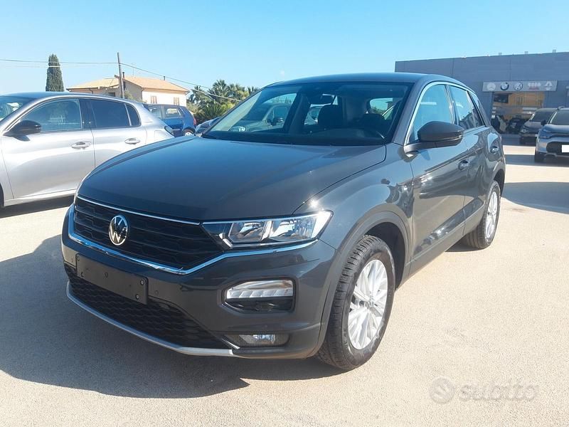 Grigio Usata 2021 VW T-Roc Business SUV | 17.490 € (Ottimo prezzo) - Immagine 1/4