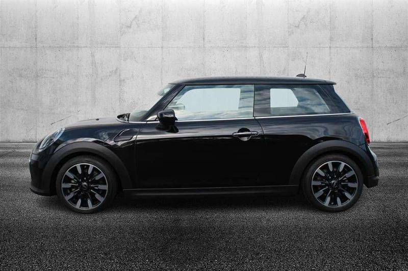 Usata Mini ONE Classic 102 CV (75 kW) 2022 Nero Utilitaria