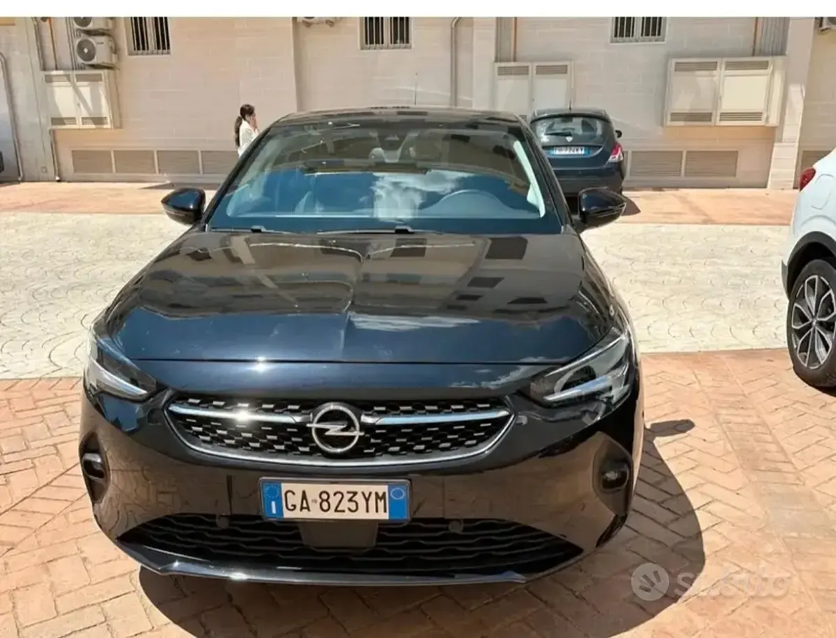 Usata Opel Corsa Elegance 101 CV (74 kW) 2020 Nero Utilitaria