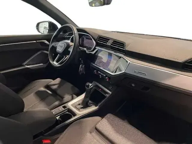 Usata Audi Q3 Design 150 CV (110 kW) 2024 Grigio SUV