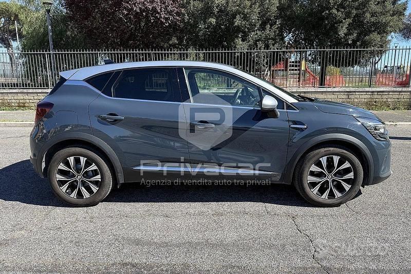 Usata Renault Captur Techno 101 CV (74 kW) 2023 Blu SUV