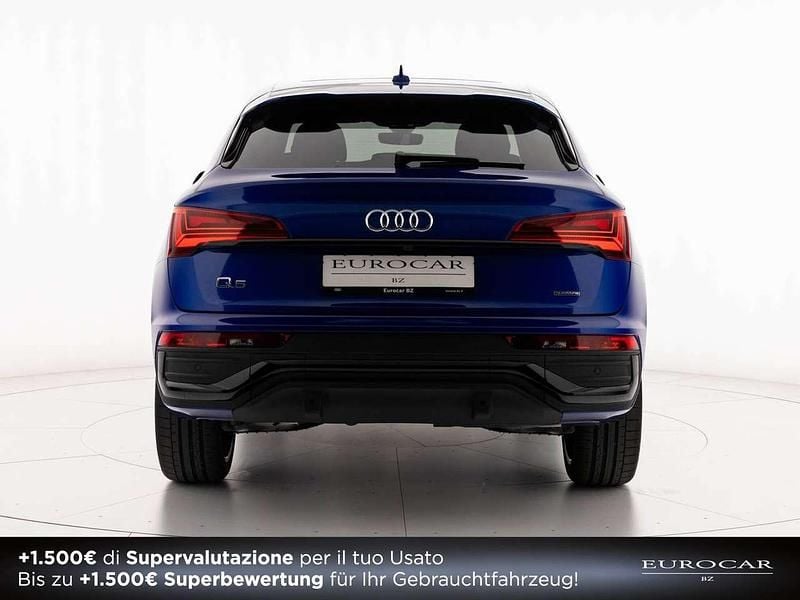 Nuova Audi Q5 Sportback 204 CV (150 kW) 2025 Blu ultra metallizzato SUV