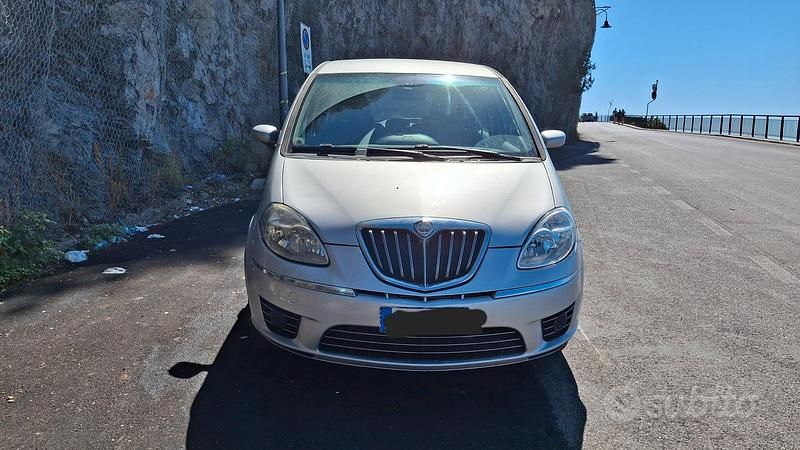 Grigio Usata 2009 Lancia Musa Monovolume | 2699 € (Ottimo prezzo) - Immagine 1/4