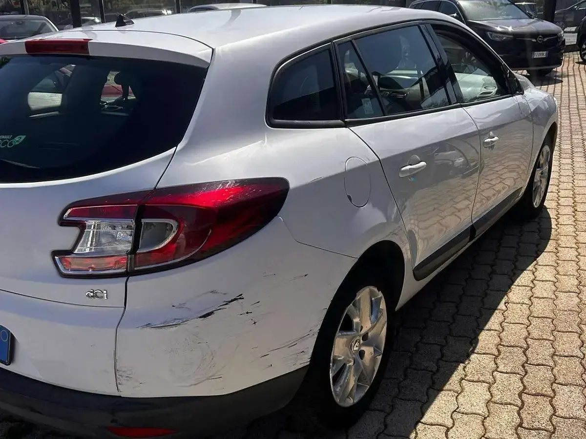 Usata Renault Mégane GrandTour 90 CV (66 kW) 2012 Bianco Station wagon