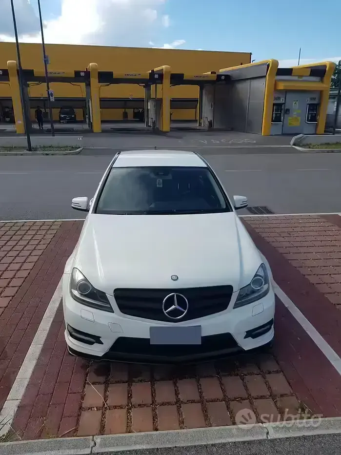 Usata Mercedes C220 170 CV (125 kW) 2011 Berlina