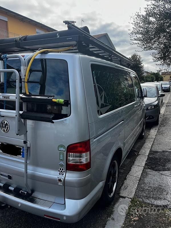 Usata VW T5 Highline 174 CV (127 kW) 2003 Grigio Furgone