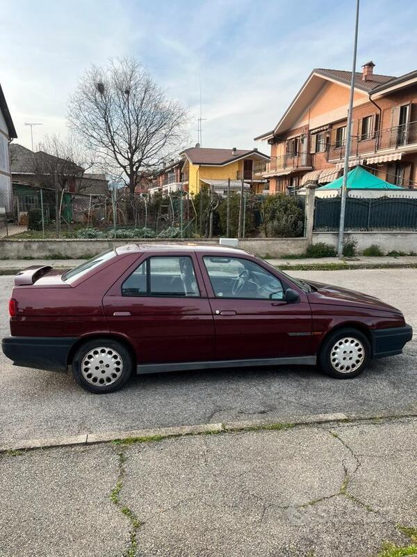 Usato 1994 Alfa Romeo 155 1.8 Benzin (2.990 €)