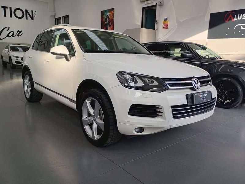 Usata VW Touareg Executive 239 CV (175 kW) 2011 Bianco SUV