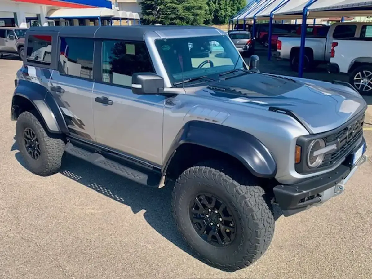 Usata Ford Bronco Raptor 424 CV (311 kW) 2023 Argento SUV