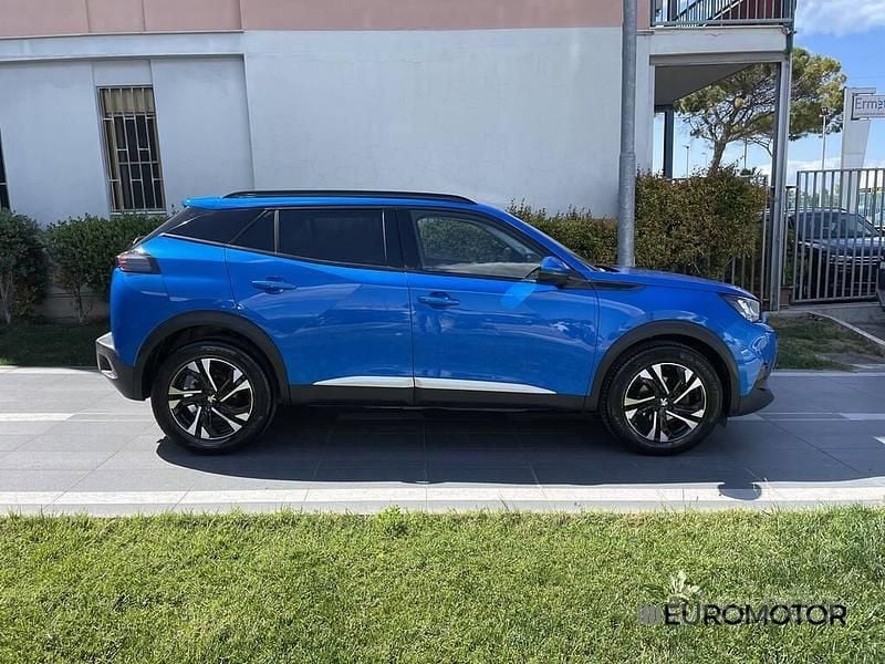 Usata Peugeot 2008 Allure 110 CV (80 kW) 2021 Blu SUV