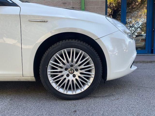 Usata Alfa Romeo Giulietta 140 CV (102 kW) 2012 Bianco Berlina