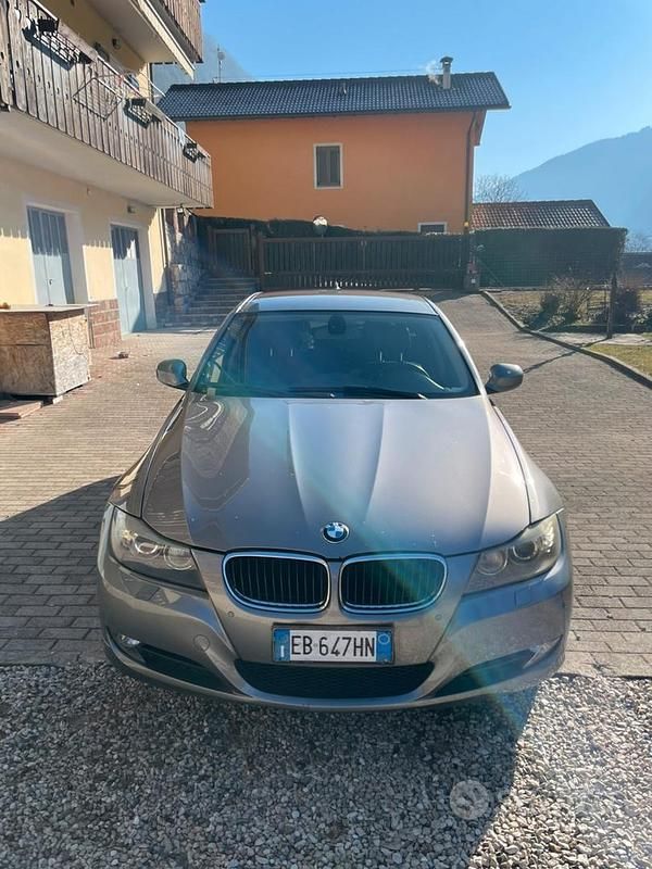 Usata BMW 320 177 CV (130 kW) 2010 Grigio Station wagon