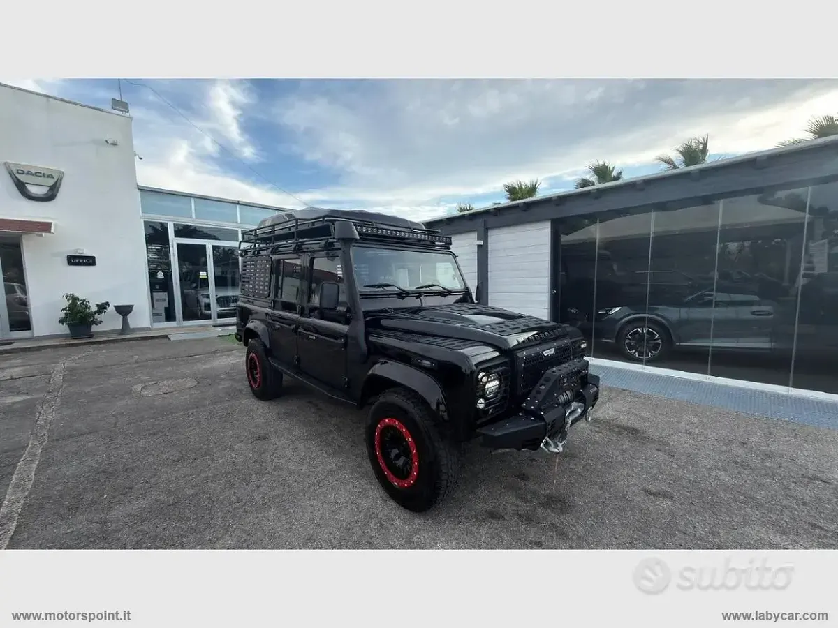 Usata Land Rover Defender 122 CV (89 kW) 2010 Nero SUV