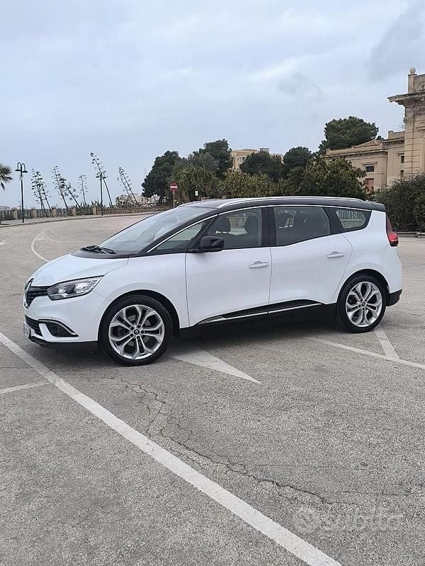 Usata Renault Grand Scénic IV 110 CV (80 kW) 2018 Bianco Monovolume