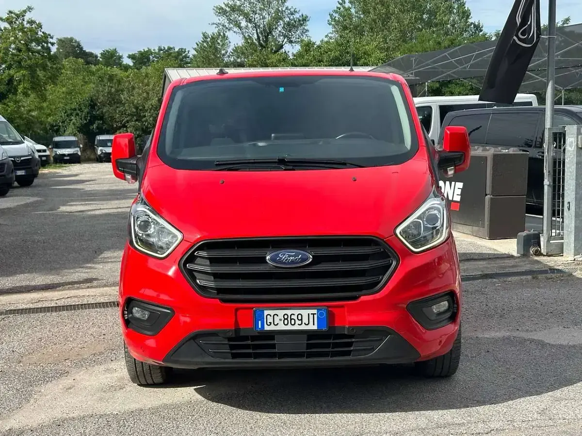 Usata Ford Transit Custom 131 CV (96 kW) 2020 Rosso Furgone