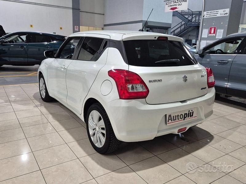 Usata Suzuki Swift Cool 90 CV (66 kW) 2020 Grigio Utilitaria