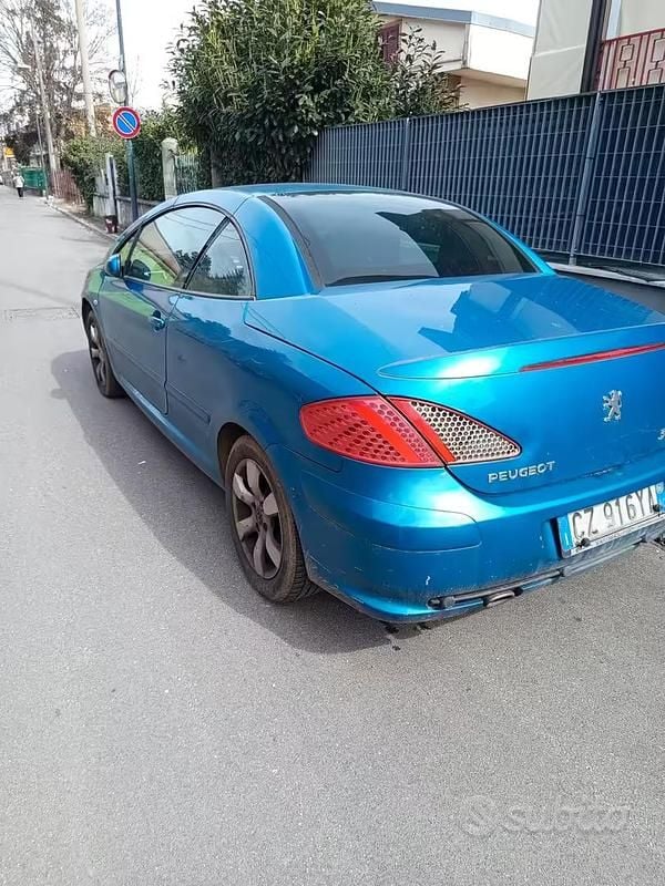 Usata Peugeot 307 CC 136 CV (100 kW) 2006 Blu Cabrio