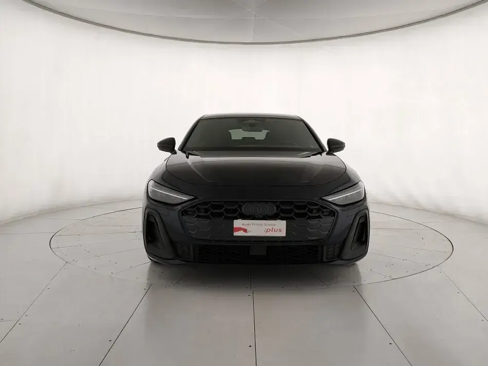 Usata Audi A5 S-Line 204 CV (150 kW) 2025 Blu firmamento metallizzato Berlina