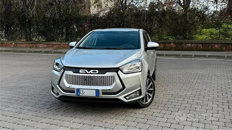 Usata EVO Evo 3 113 CV (83 kW) 2024 Grigio SUV