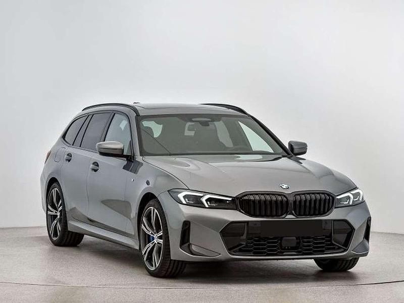 Usata BMW 330 M Sport 286 CV (210 kW) 2024 Grigio Station wagon