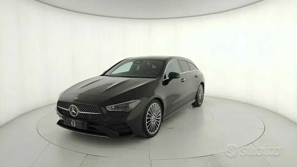 Gebraucht Mercedes CLA200 Shooting Brake Advanced Plus 150 PS (110 kW) 2024 Kombi