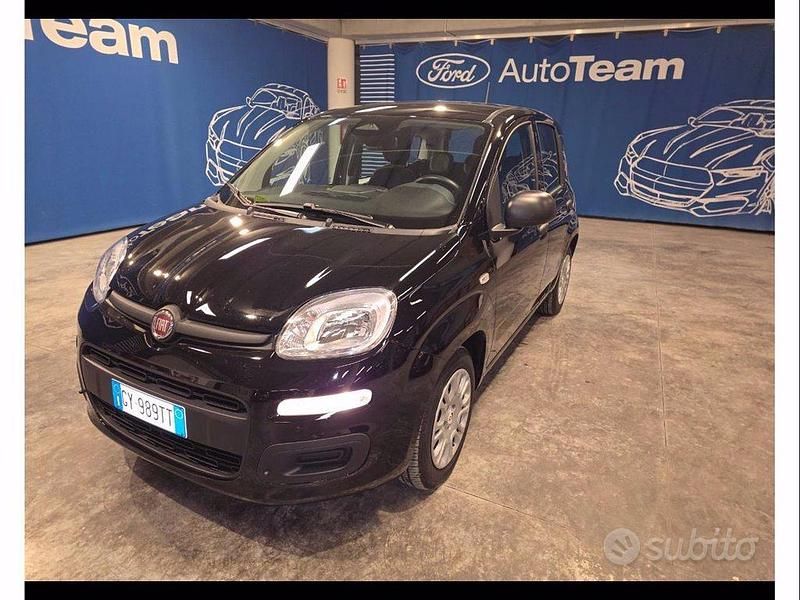 Usata Fiat Panda Icon 70 CV (51 kW) 2025 Agate black Utilitaria