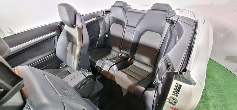 Usata Mercedes E220 Executive 170 CV (125 kW) 2011 Bianco Cabrio