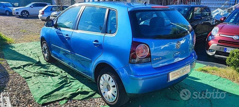 Usata VW Polo 64 CV (47 kW) 2005 Blu Utilitaria