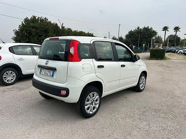 Usata Fiat Panda Easy 84 CV (61 kW) 2019 Bianco Utilitaria